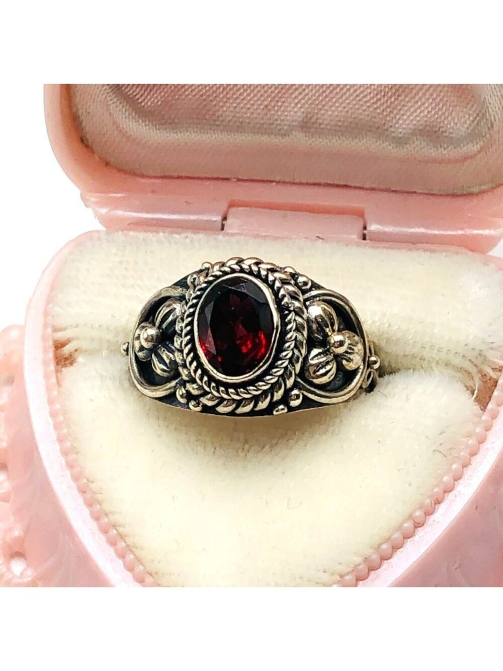Suarti Red Garnet Sterling Silver Ring Size 6 Designer